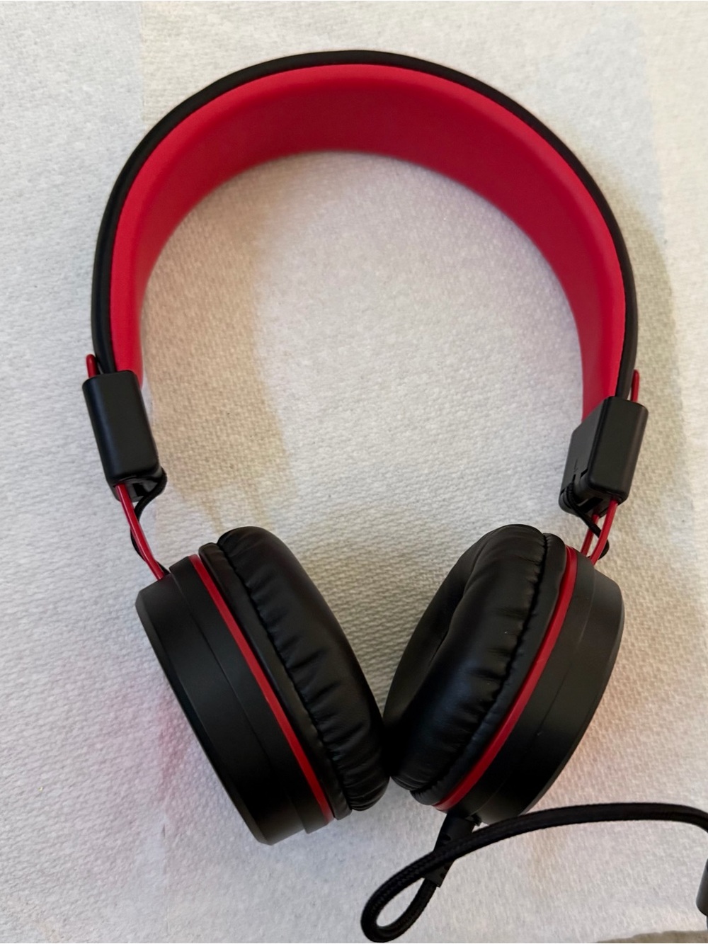 Kids Headphones for schoolNew w/o box.